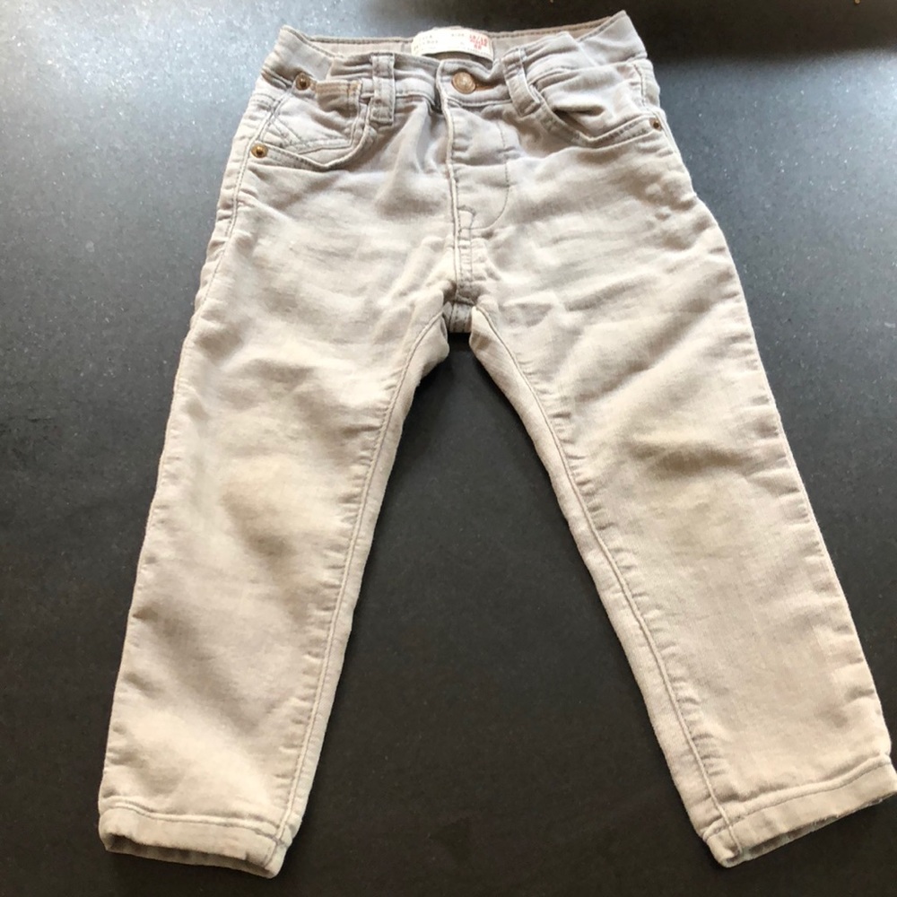 Grey Zara skinny jeans
